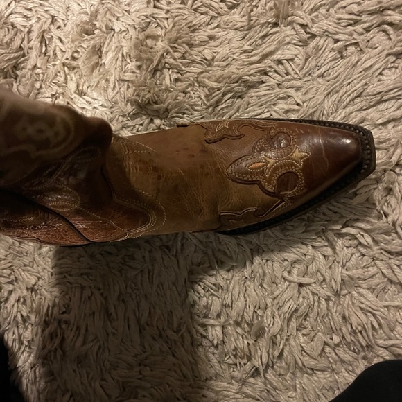 Women’s ariat dress boots - Picture 3 of 4